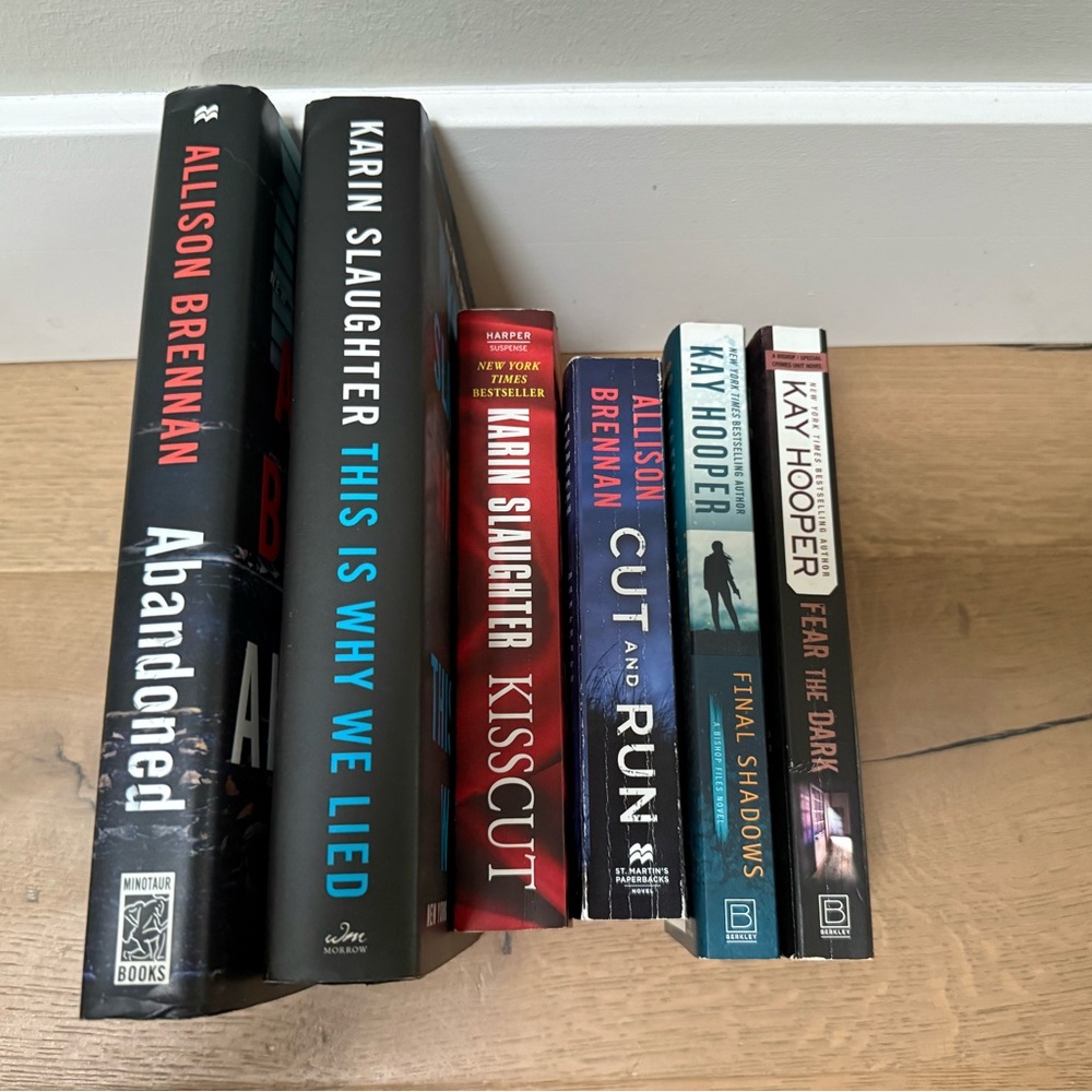 Thrilling Mystery and Suspense Book Collection - 2 hardback and 4 paperback